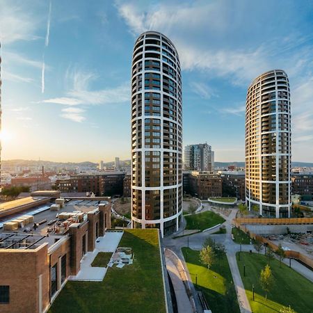 Elegant Escape Apartment I - City Centre ブラチスラヴァ エクステリア 写真