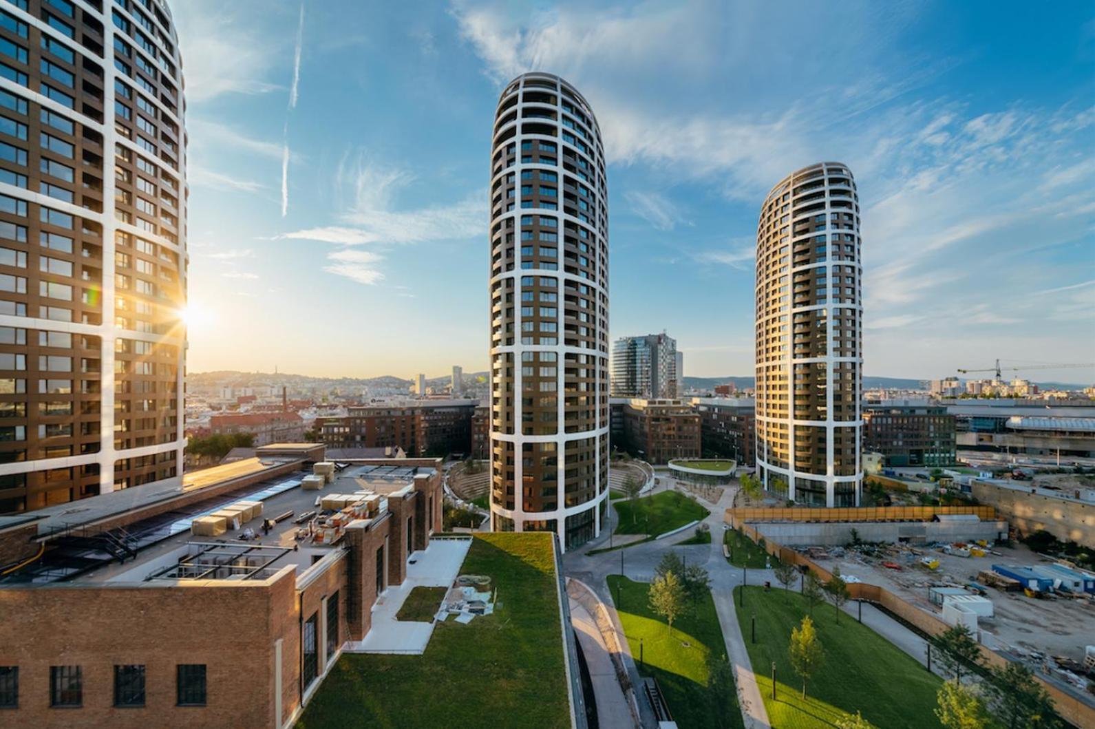 Elegant Escape Apartment I - City Centre ブラチスラヴァ エクステリア 写真